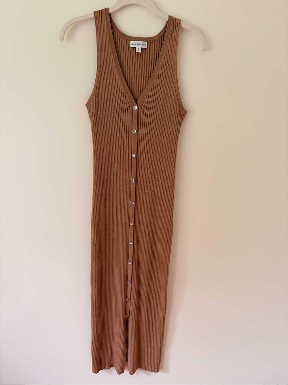 Calvin Klein Sleeveless Ribbed Button-Front Midi Dress in Camel Brown